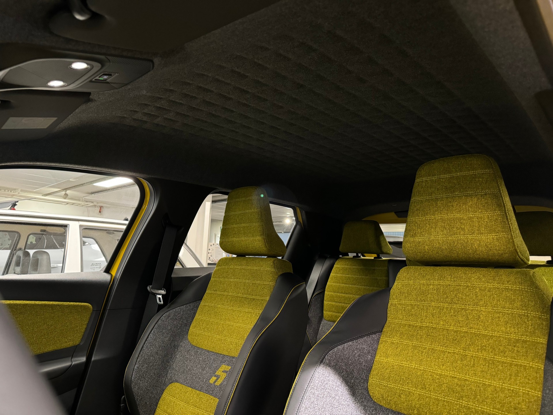 RENAULT R5 E-TECH 100% ELECTRIC iconic five 150PS Comfort Range-image-18