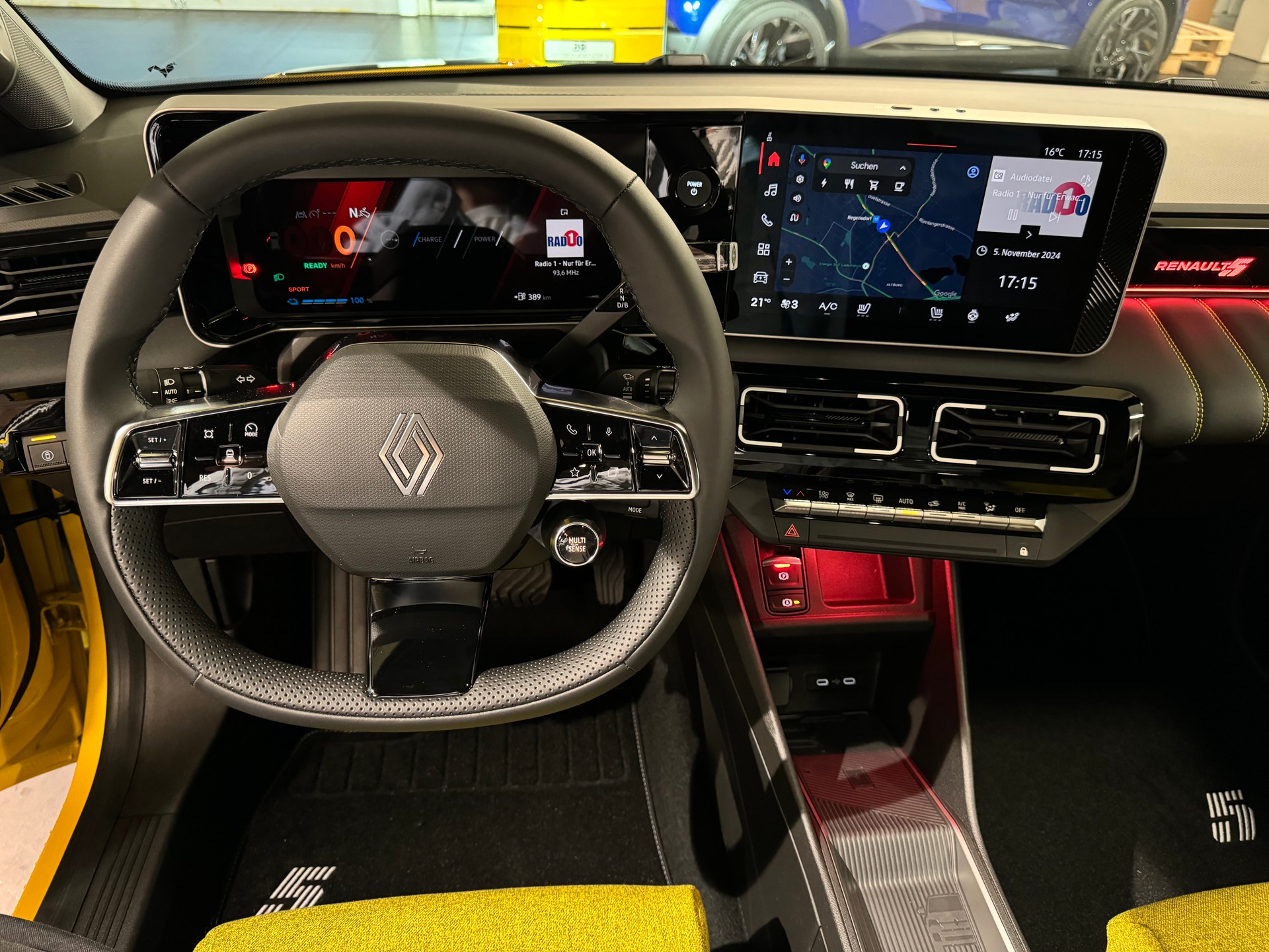RENAULT R5 E-TECH 100% ELECTRIC iconic five 150PS Comfort Range-image-10