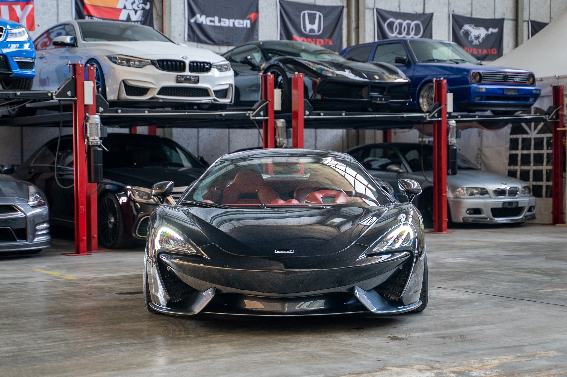 McLAREN 570S Coupé 3.8 V8 SSG-image-2