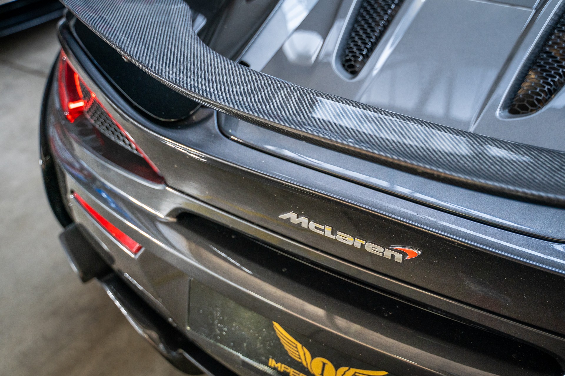 McLAREN 570S Coupé 3.8 V8 SSG-image-10