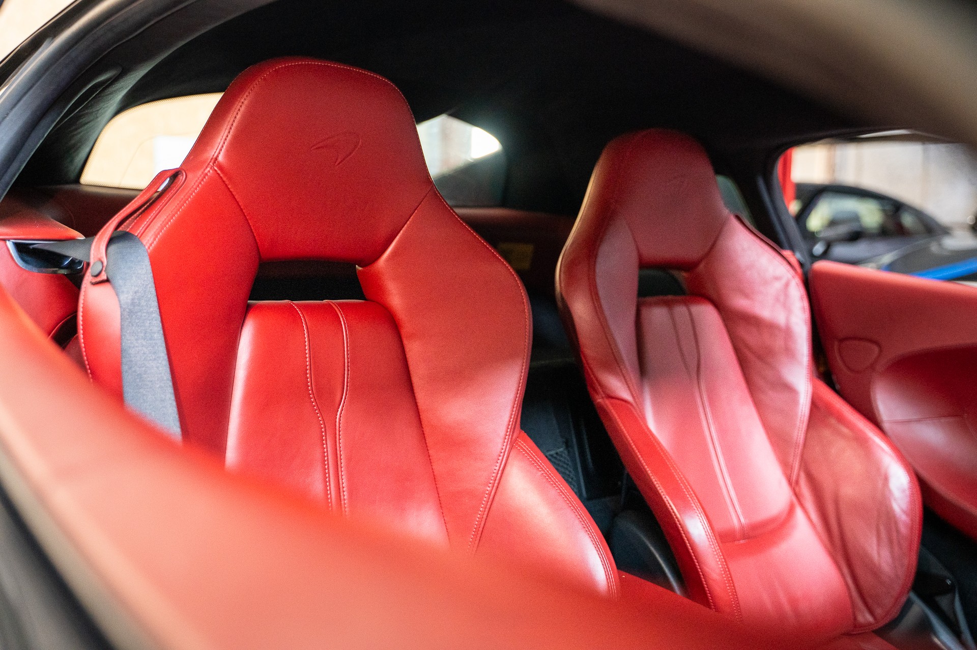 McLAREN 570S Coupé 3.8 V8 SSG-image-15
