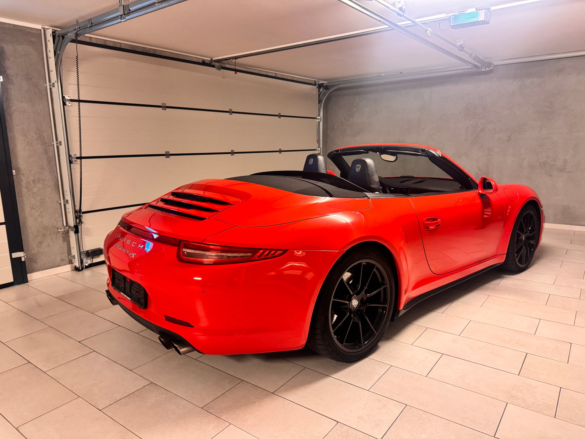 PORSCHE 911 Cabrio Carrera 4S PDK-image-4