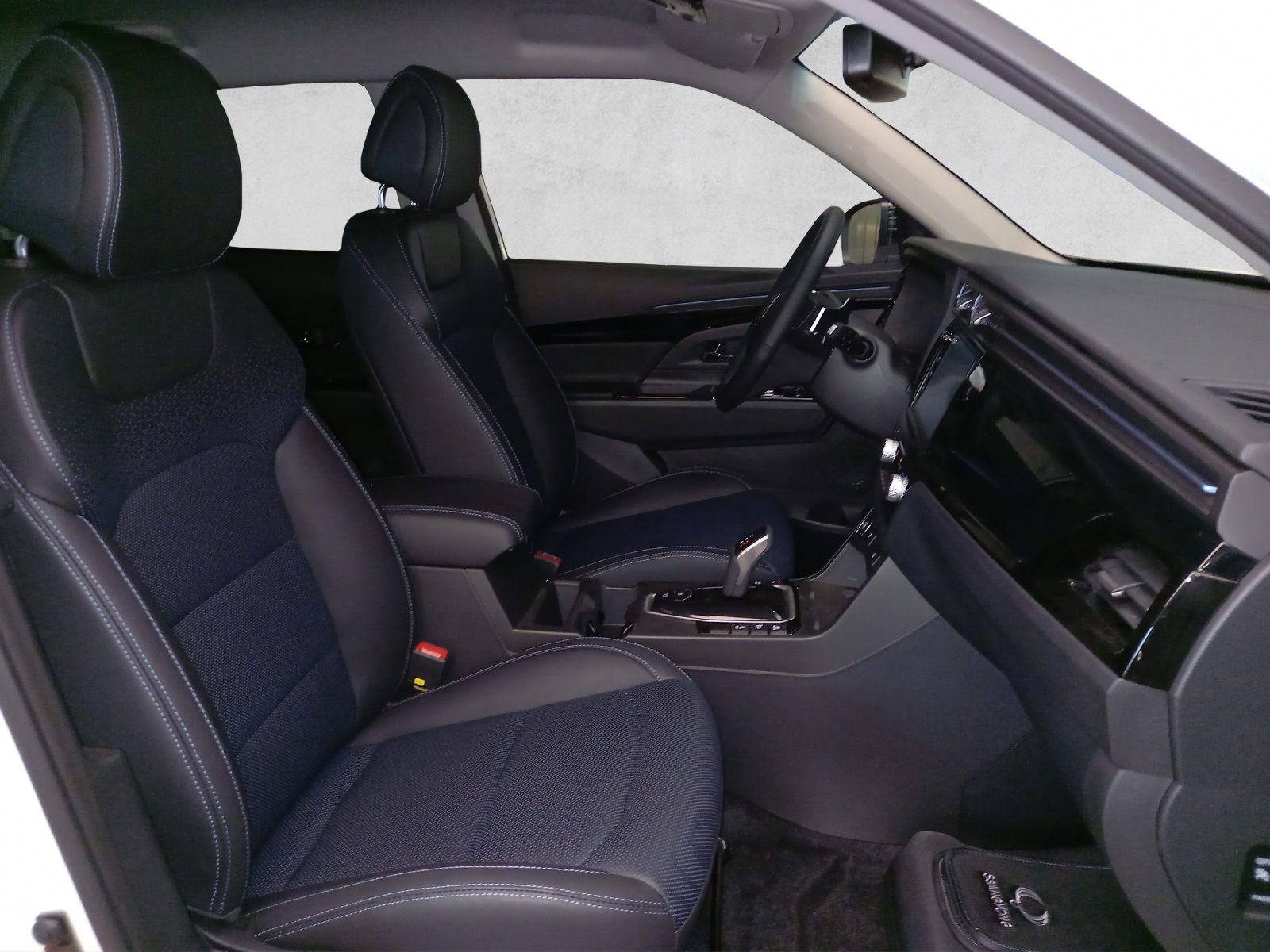 KGM-SsangYong Korando eMotion Titanium 61.5kWh-image-10