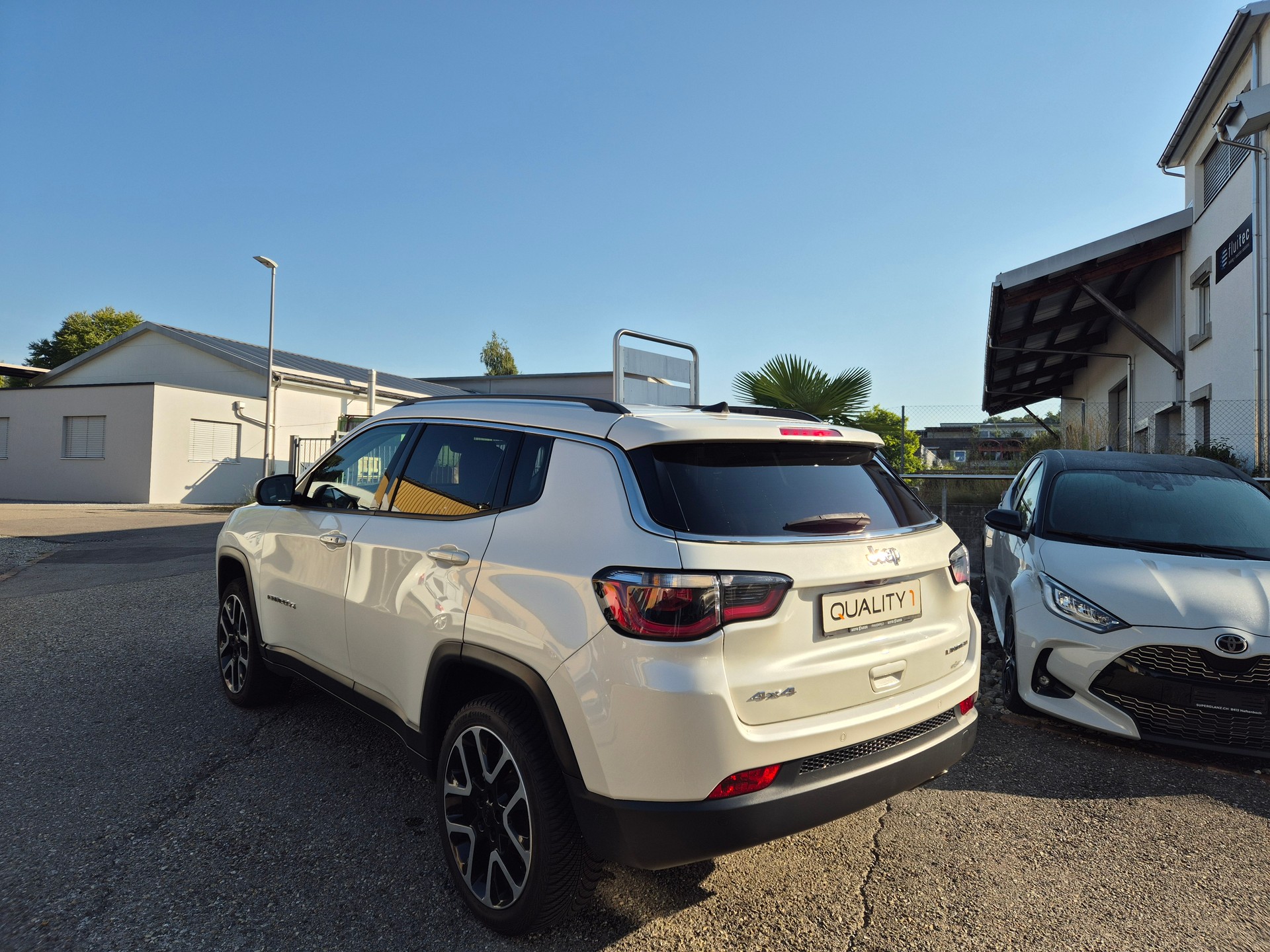 JEEP Compass 1.4 Turbo Limited AWD 9ATX-image-2