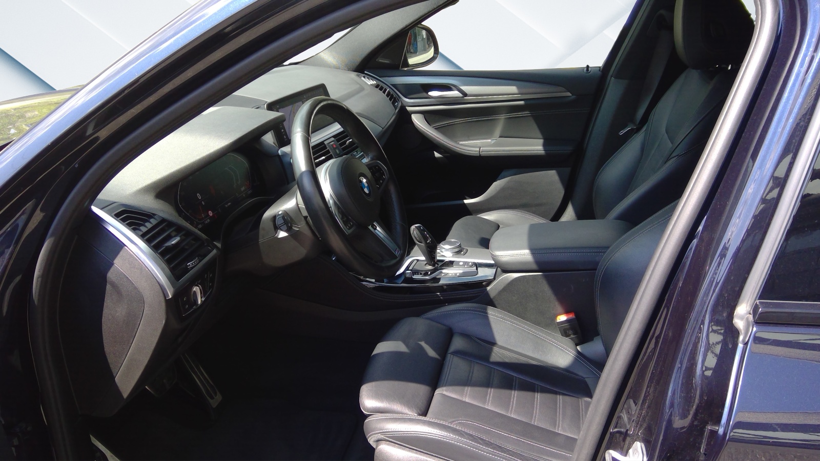 BMW X4 xDrive 20i Steptronic-image-10