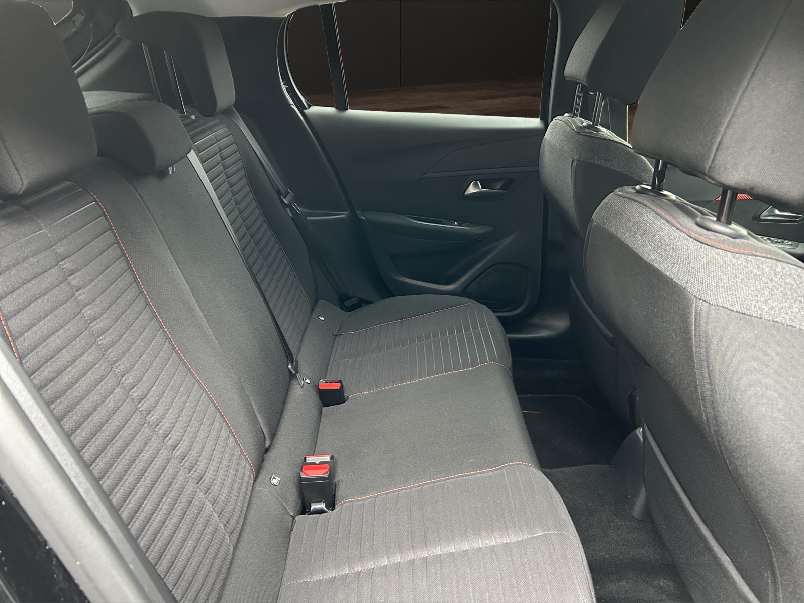 PEUGEOT 208 1.2 PureTech Active Pack-image-16