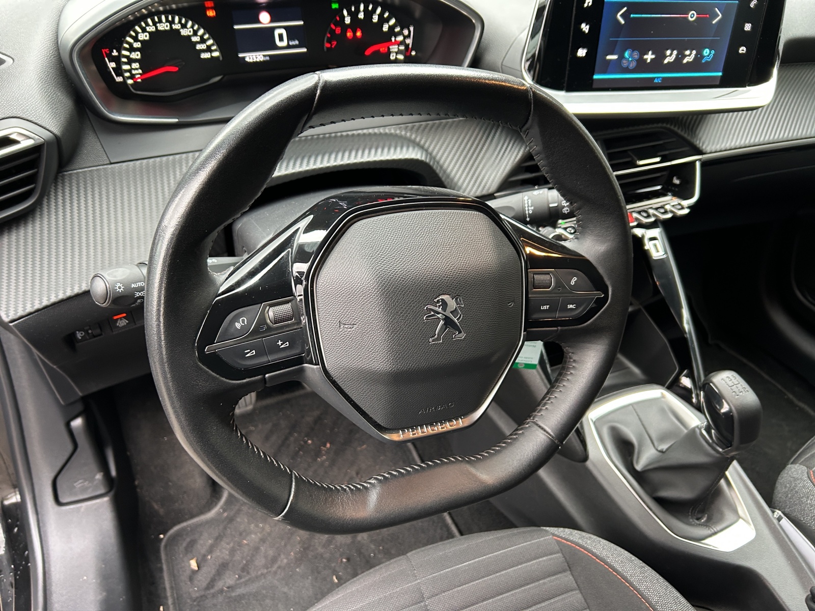 PEUGEOT 208 1.2 PureTech Active Pack-image-9