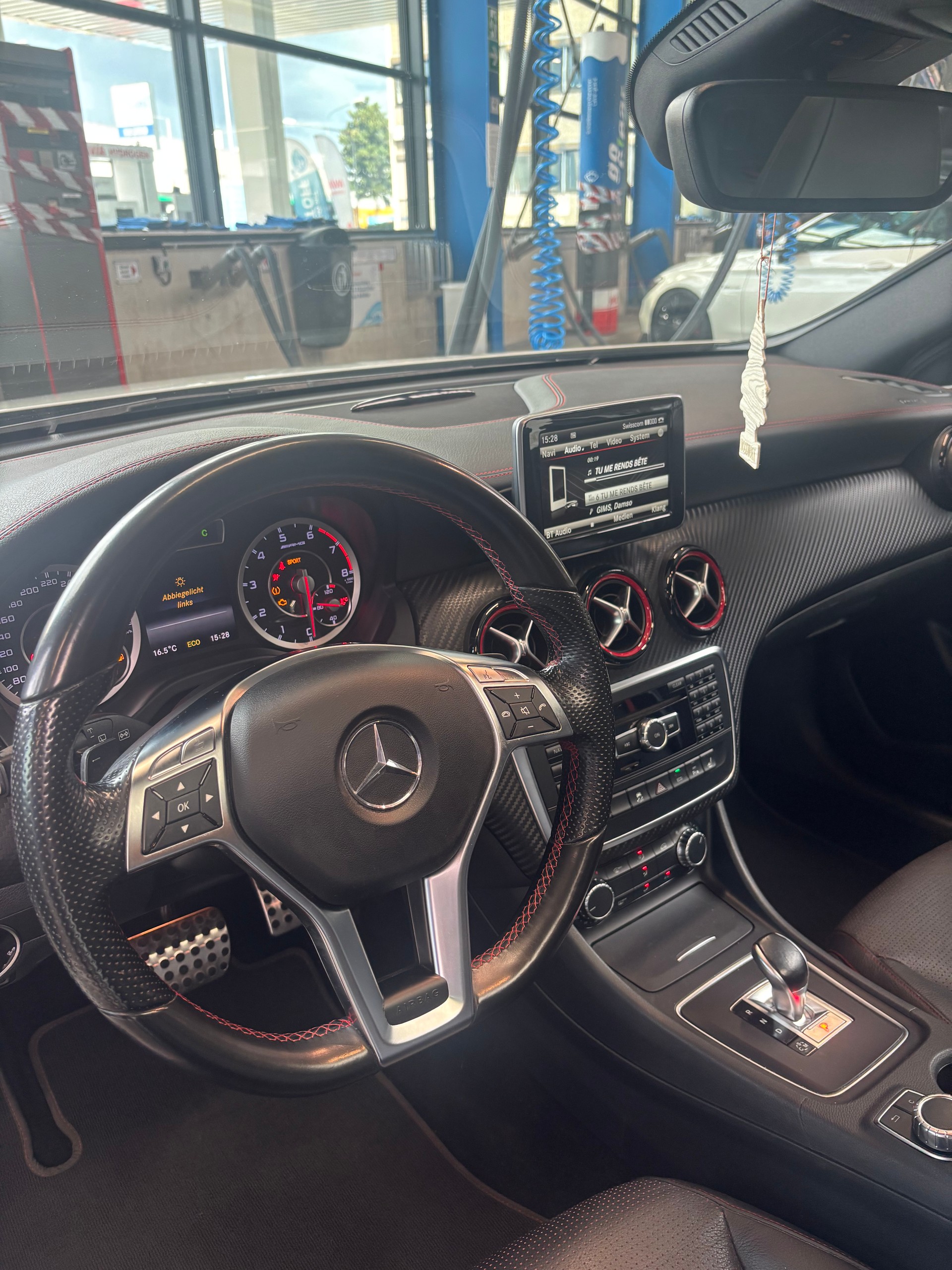 MERCEDES-BENZ A 45 AMG-image-3