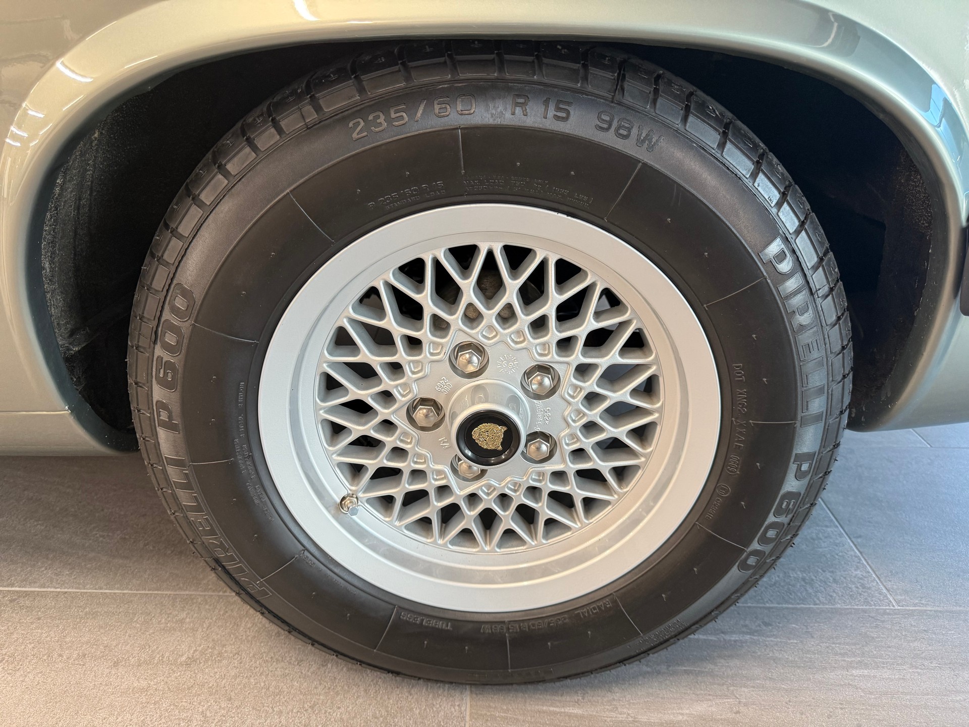 JAGUAR XJS 5.3 V12 Convertible-image-11