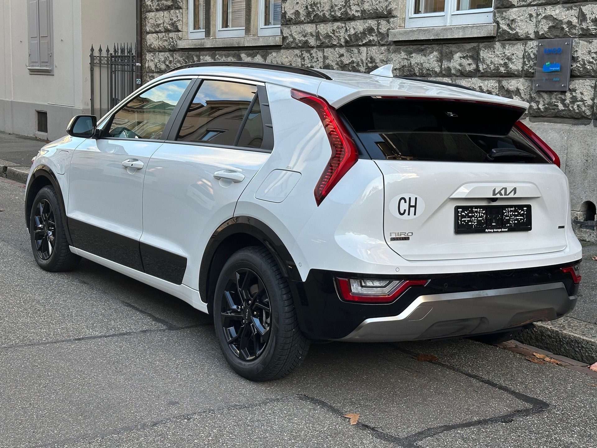 KIA Niro 1.6GDi Plug-in Hybrid Style DCT-image-5