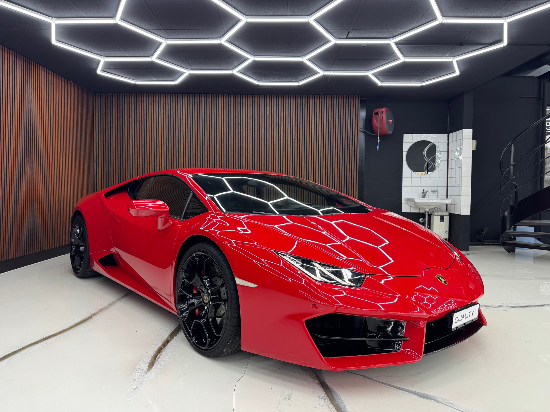 LAMBORGHINI Huracan LP580-2 Coupé DCT RWD-image-3