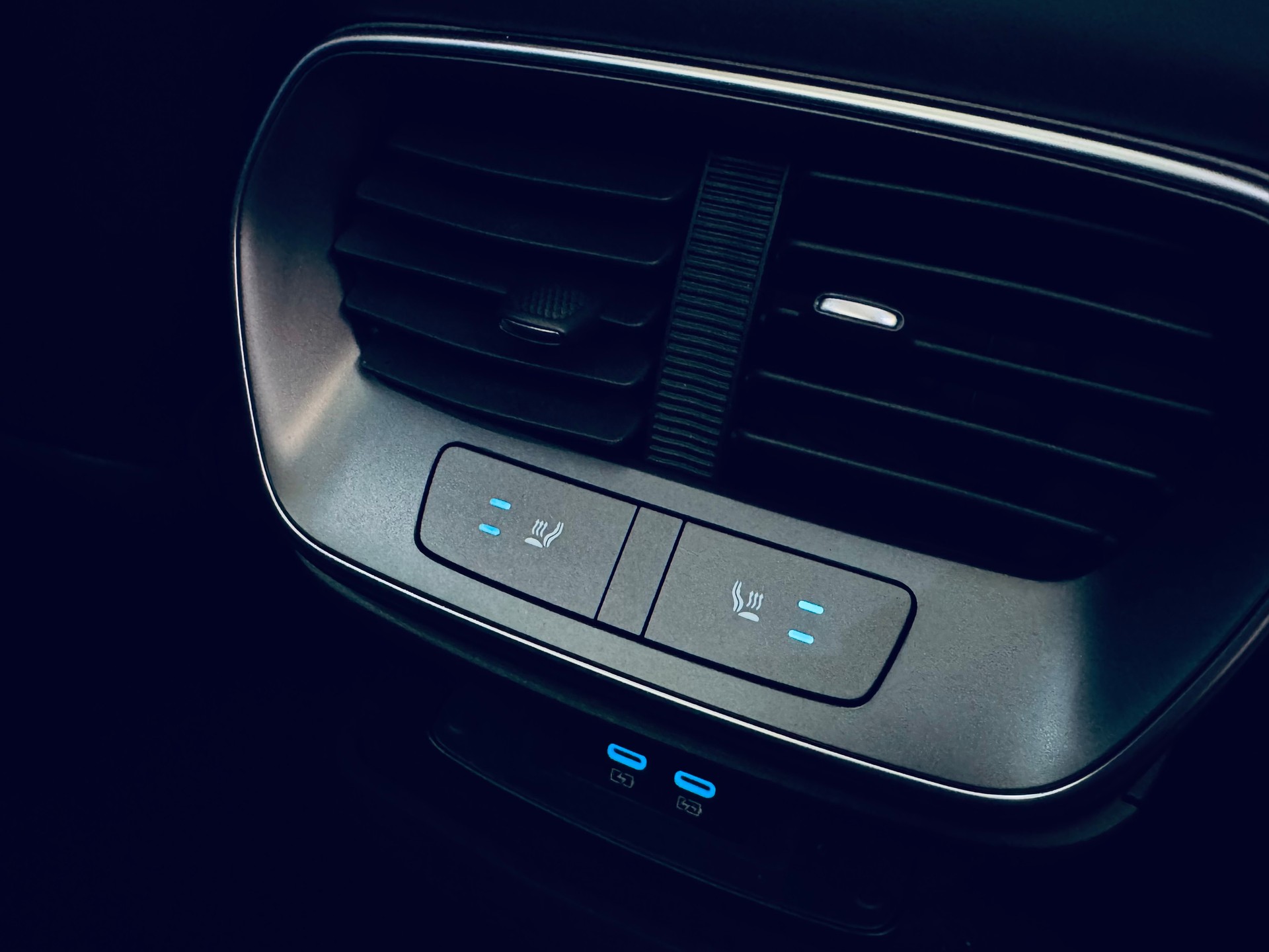 BYD Sealion 7 91,3 kWh Excellence AWD-image-19