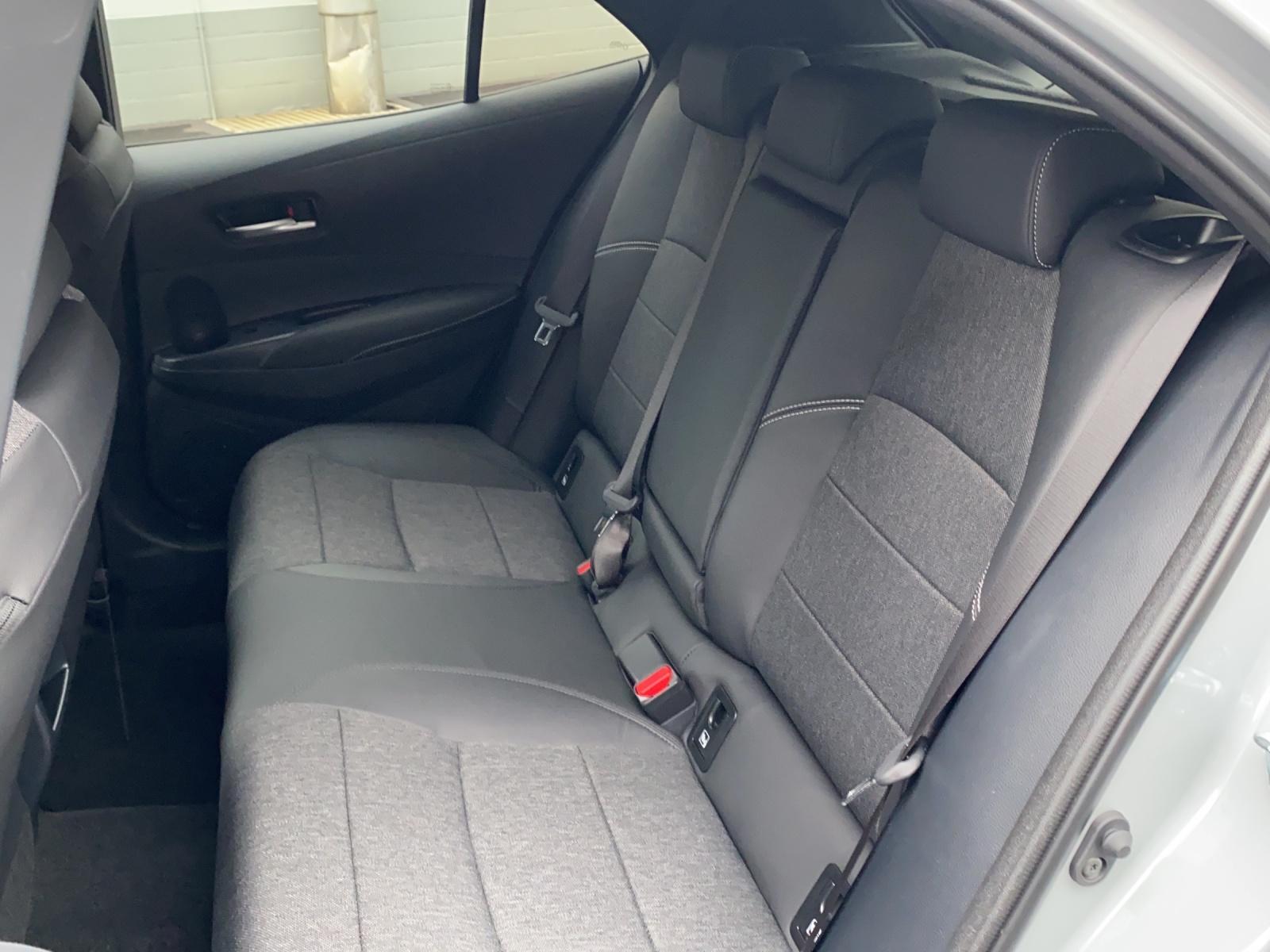 TOYOTA Corolla 1.8 HSD Trend-image-9