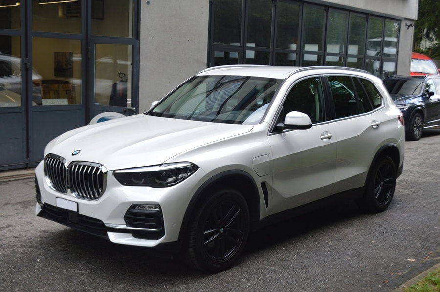 BMW X5 xDrive45e Steptronic I Mineralweiss Metallic-image-12