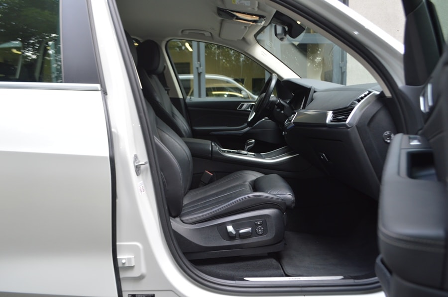 BMW X5 xDrive45e Steptronic I Mineralweiss Metallic-image-5