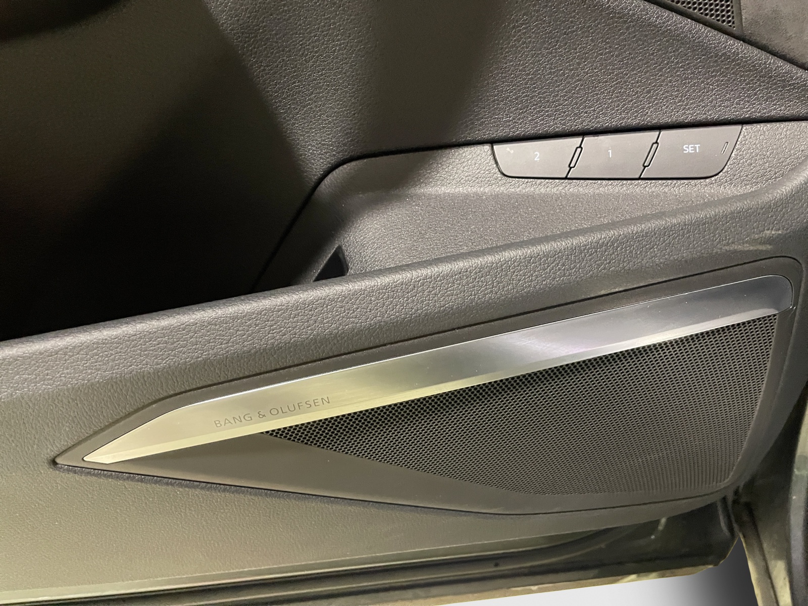 AUDI e-tron S quattro-image-14