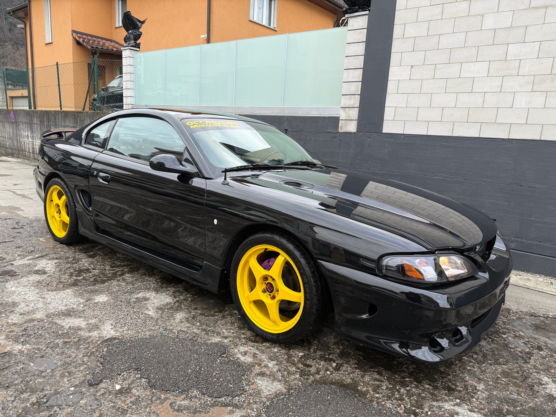 FORD Mustang GT 5.0-image-1