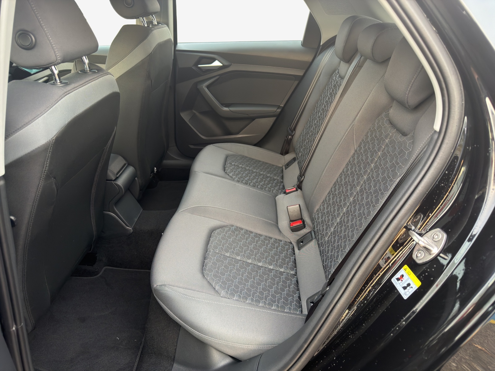 AUDI A1 Sportback 30 TFSI Attraction S-tronic-image-11