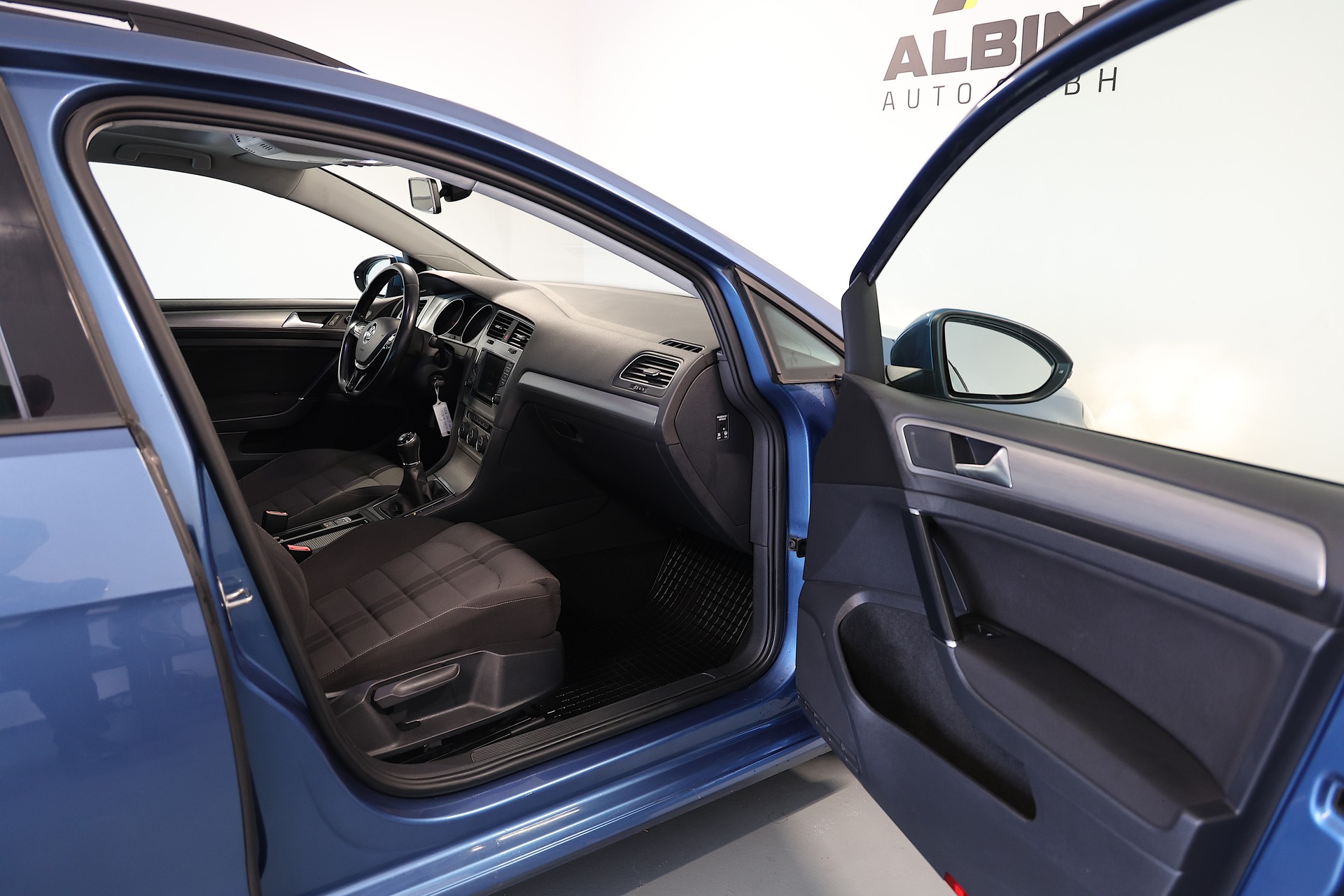 VW Golf Variant 1.4 TSI Comfortline frisch ab MFK-image-11
