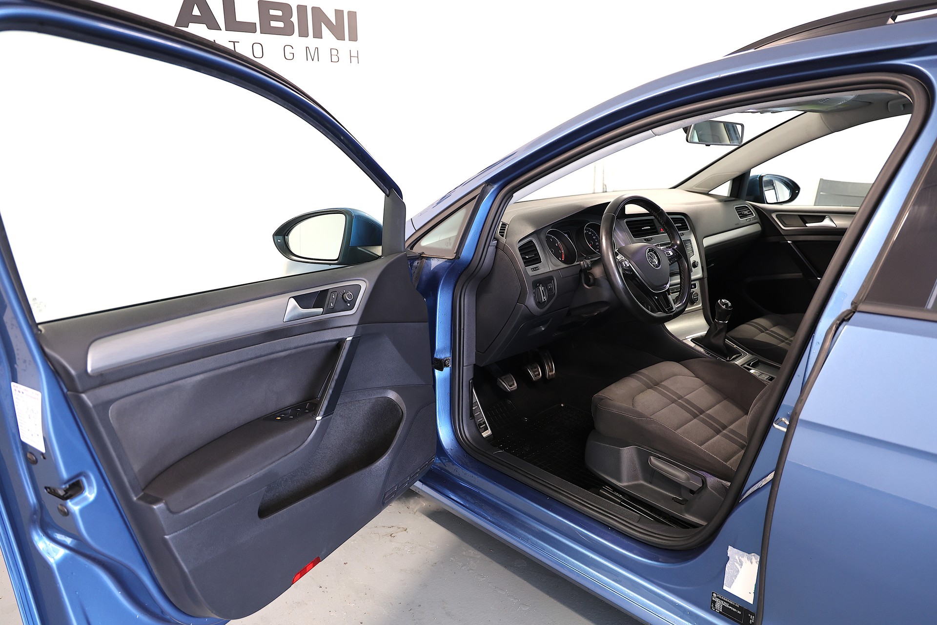 VW Golf Variant 1.4 TSI Comfortline frisch ab MFK-image-4