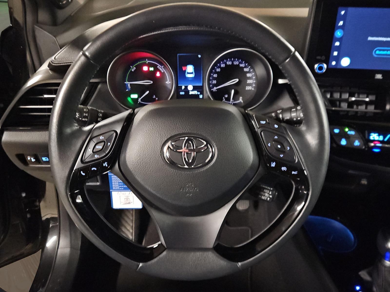 TOYOTA C-HR 2.0 VVTi HSD Move-image-10