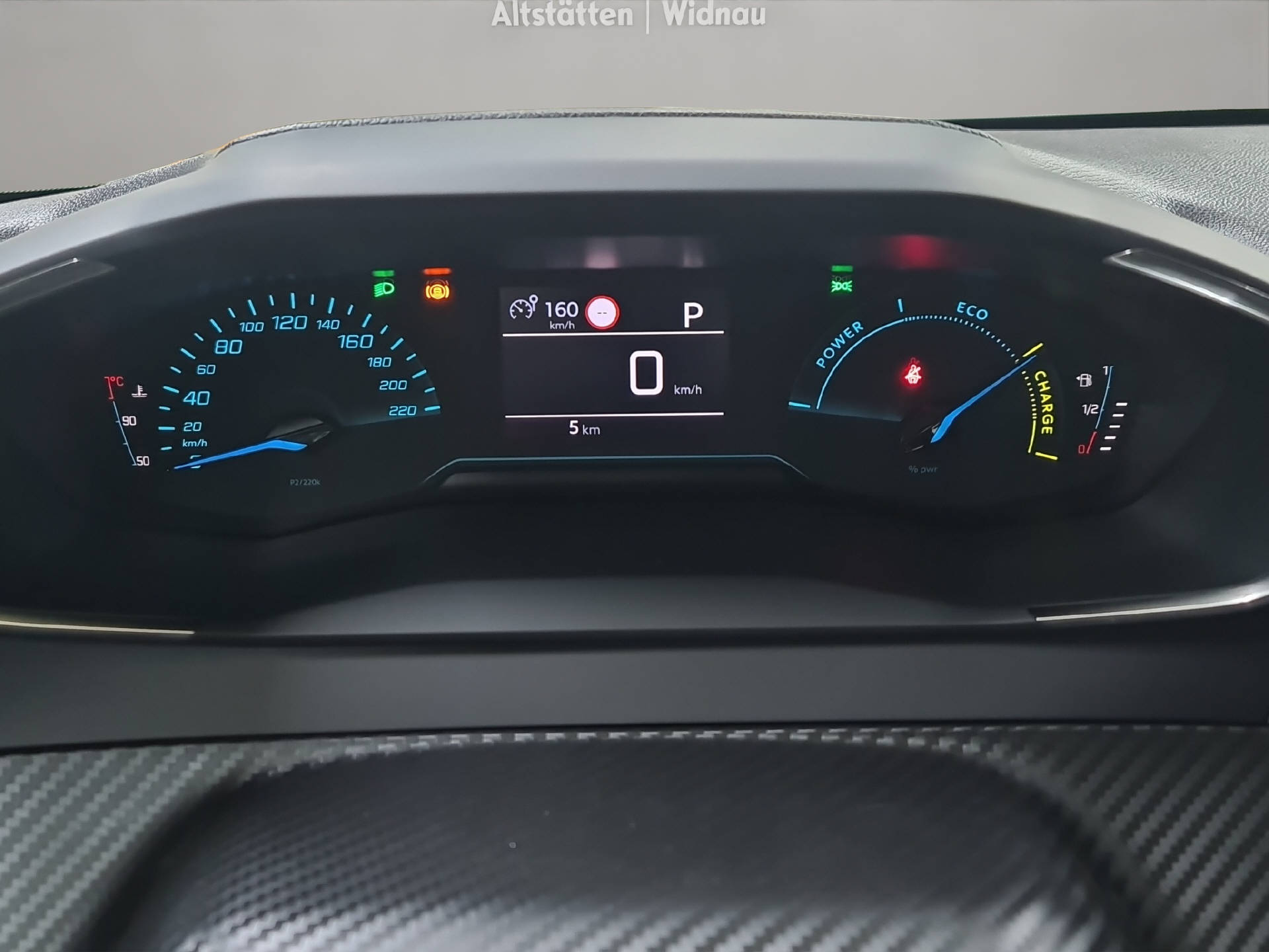 PEUGEOT 208 1.2 Hybrid 110 Style-image-7