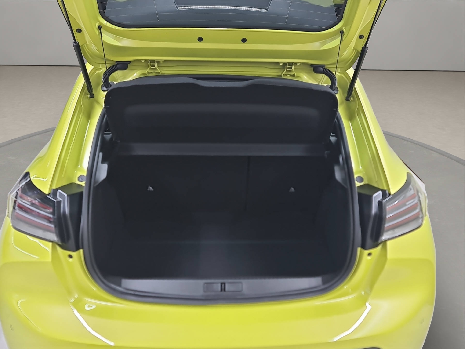 PEUGEOT 208 1.2 Hybrid 110 Style-image-10