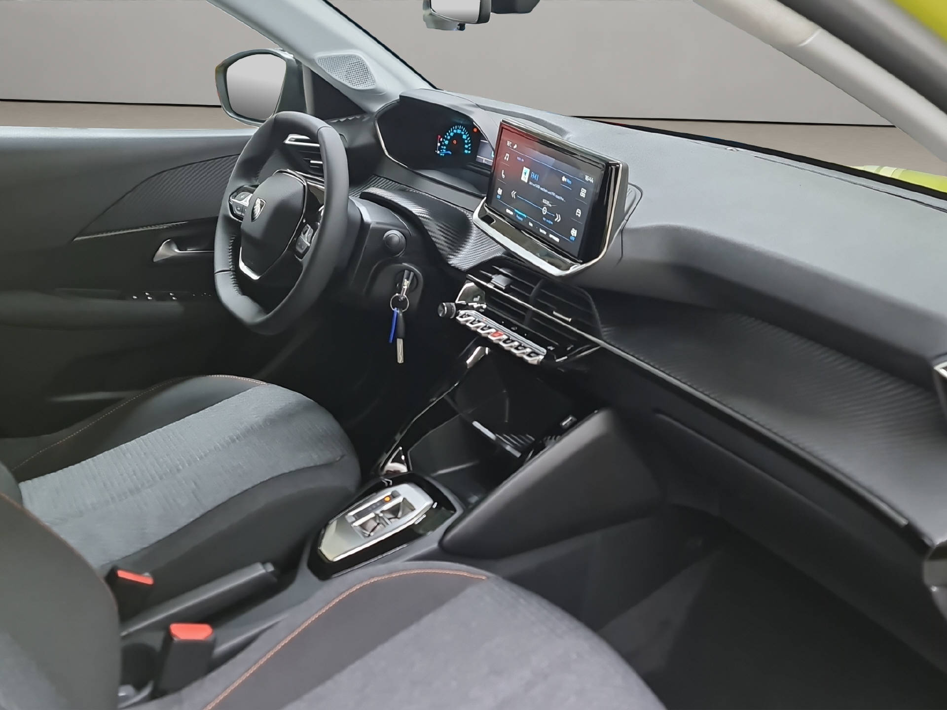 PEUGEOT 208 1.2 Hybrid 110 Style-image-9
