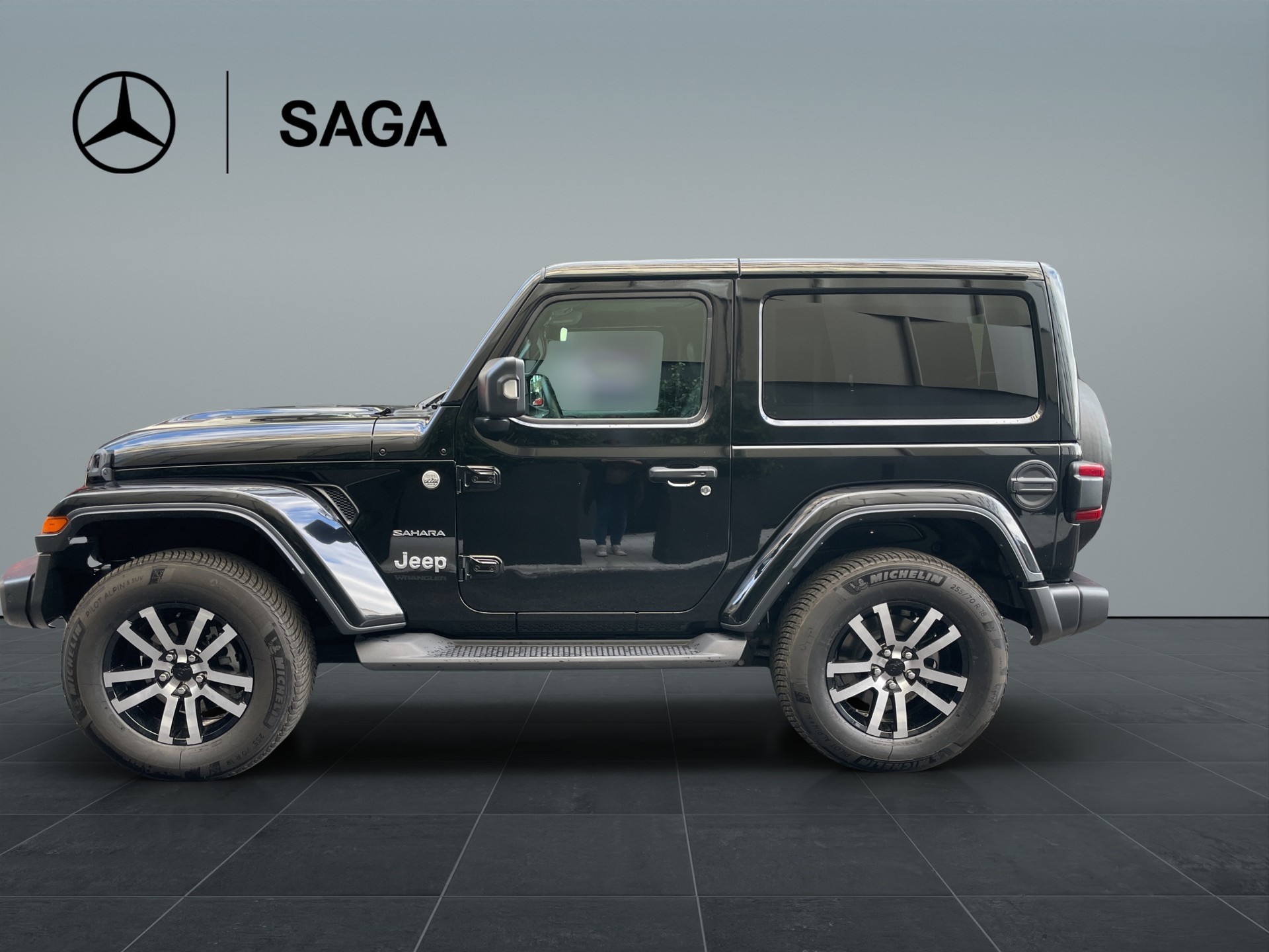 JEEP Wrangler 2.0 Sahara Automatic-image-2