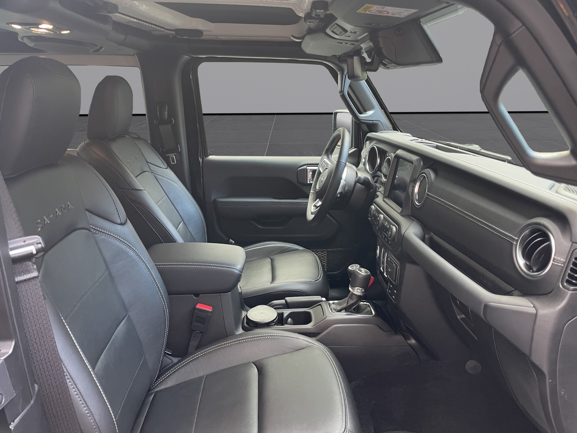 JEEP Wrangler 2.0 Sahara Automatic-image-10