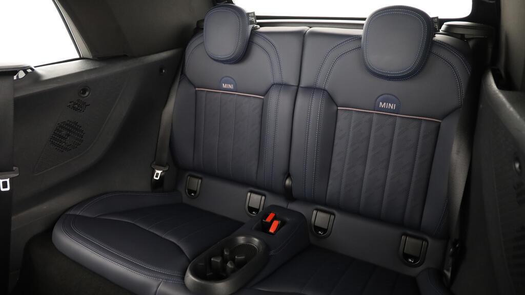 MINI Cooper S Cabrio-image-19