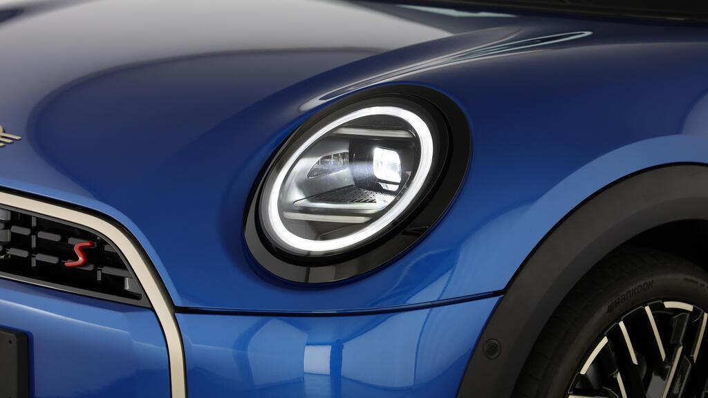 MINI Cooper S Cabrio-image-15
