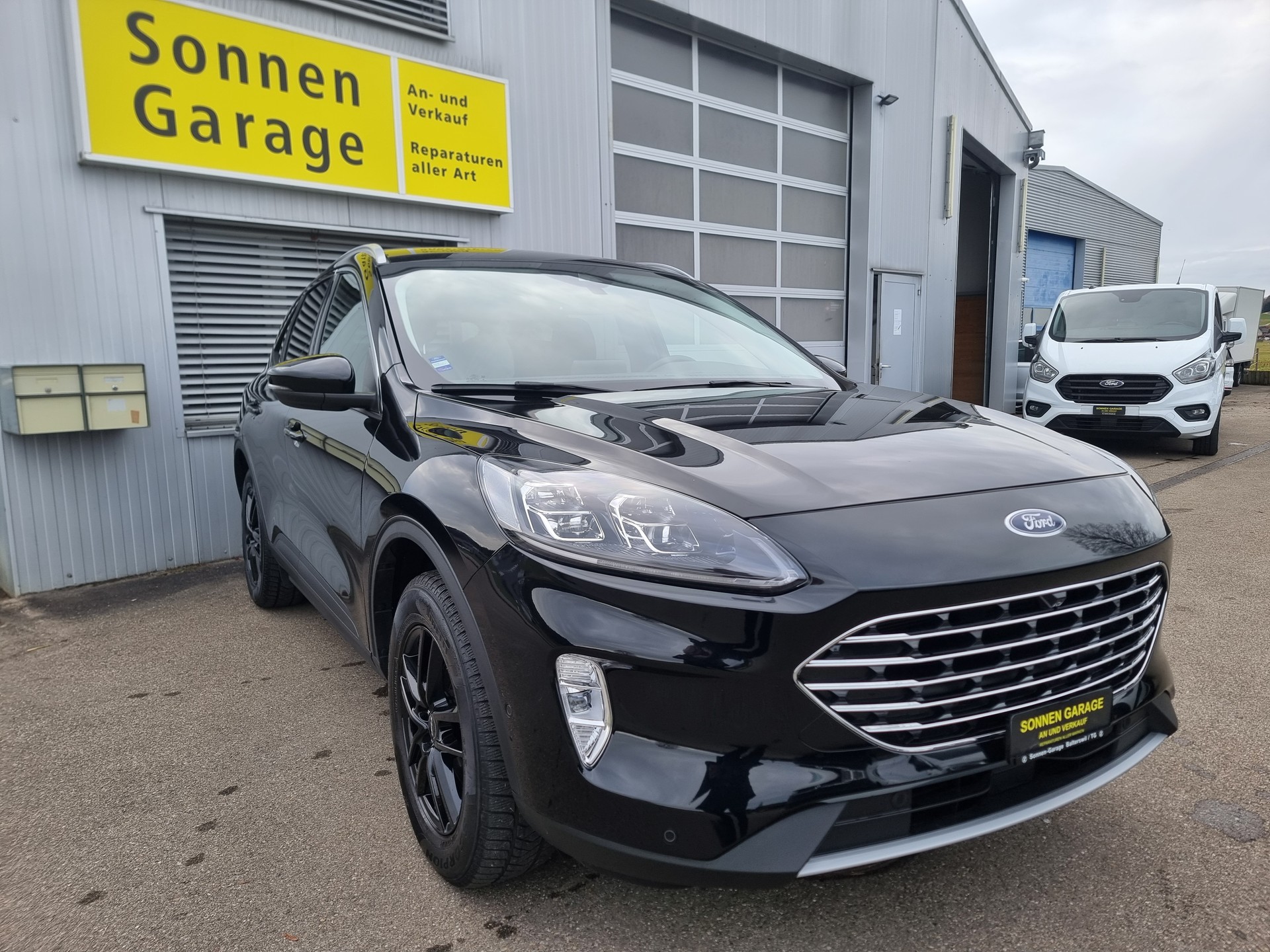 FORD Kuga 2.5 FHEV Titanium X 4WD-image-0