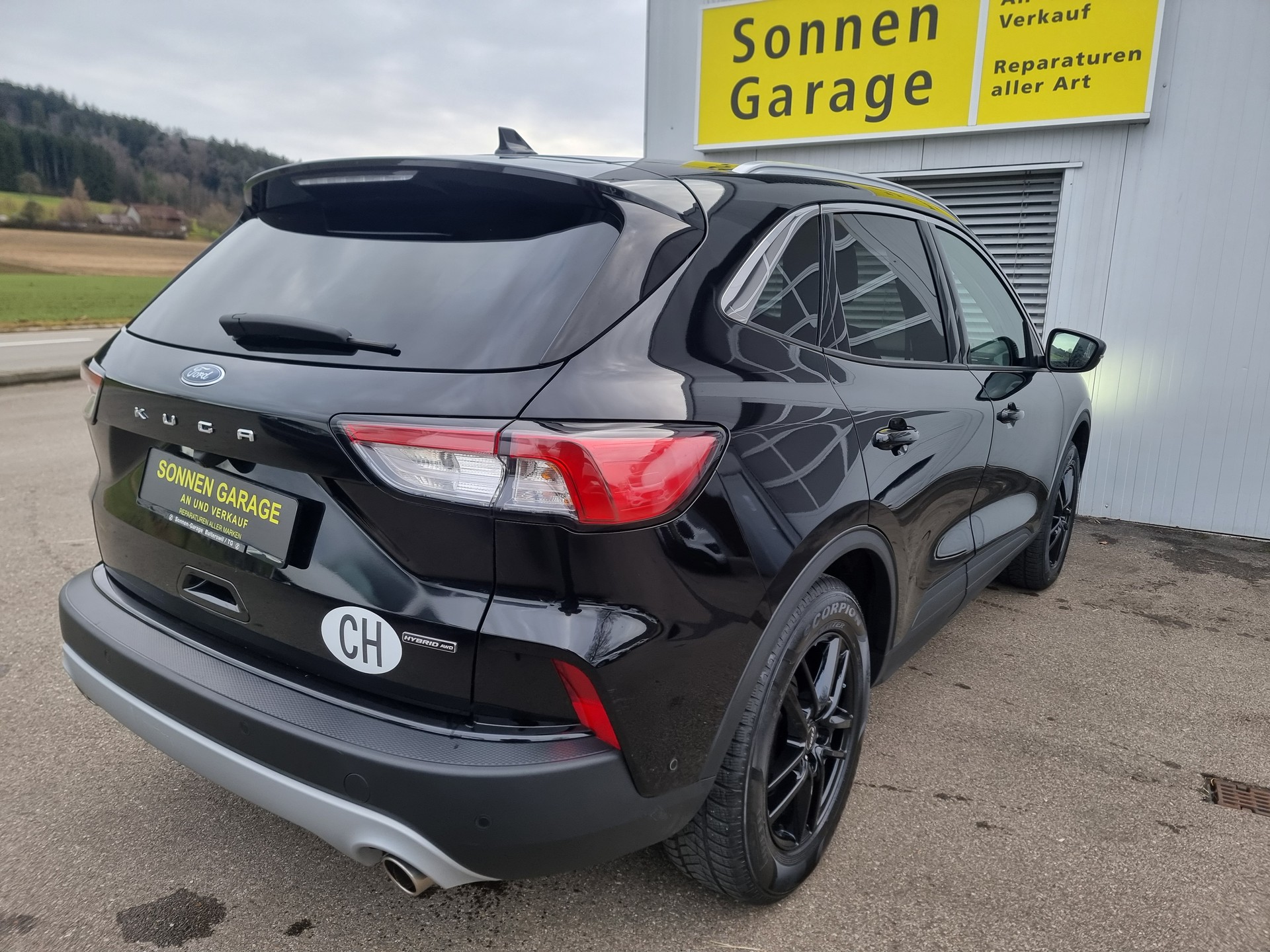 FORD Kuga 2.5 FHEV Titanium X 4WD-image-7