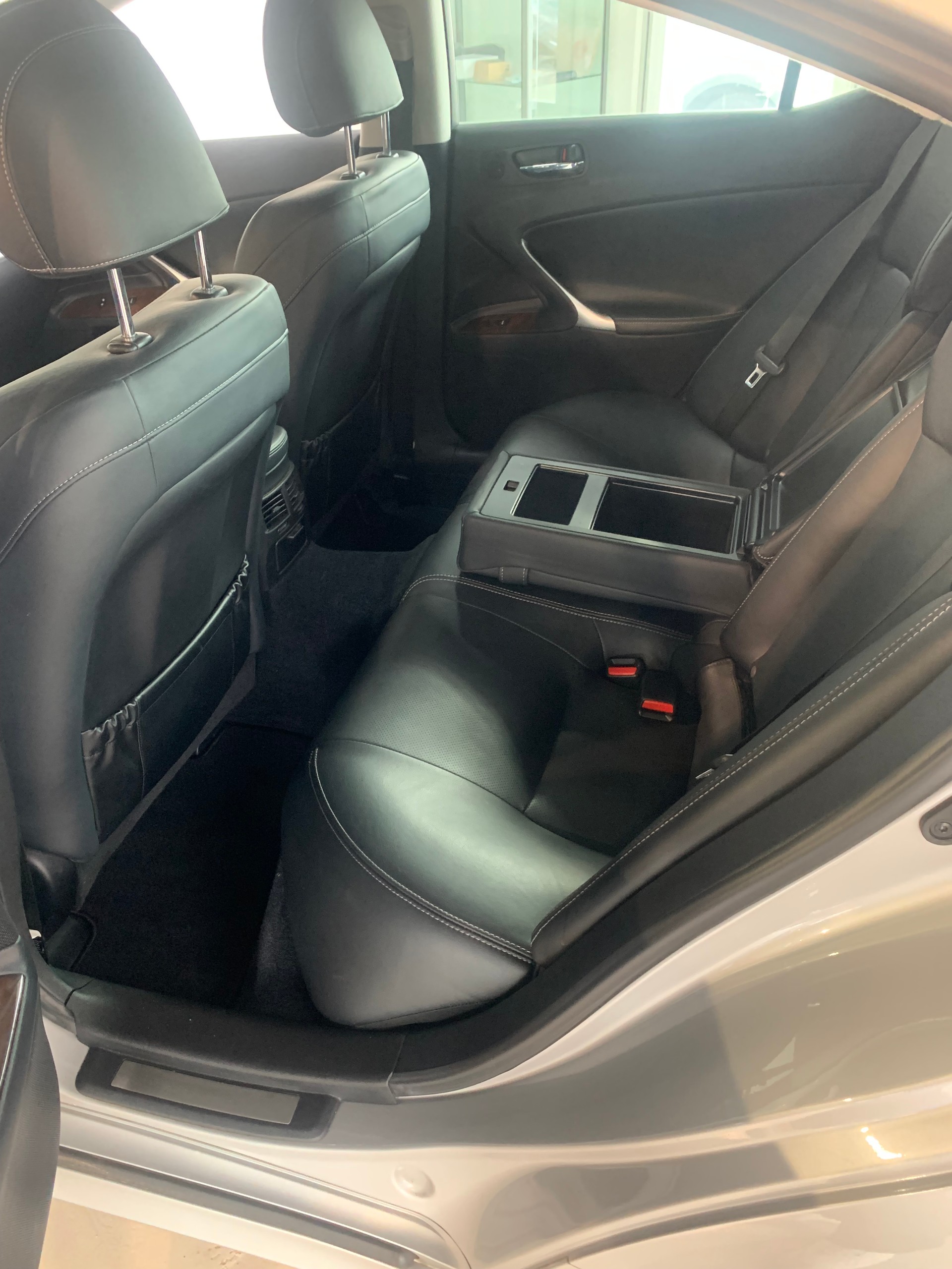 LEXUS IS 250 Executive Automatic-image-28
