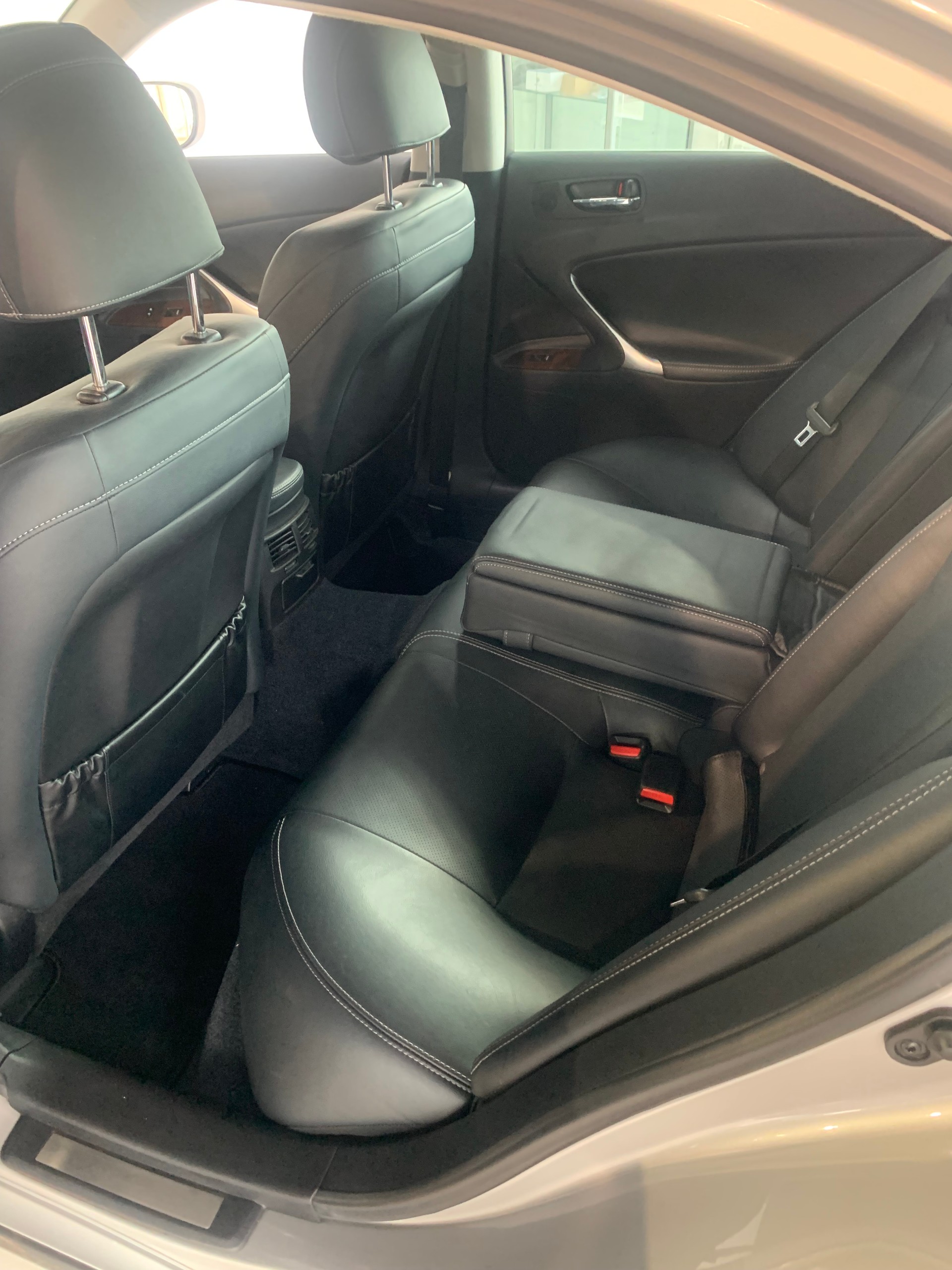 LEXUS IS 250 Executive Automatic-image-27