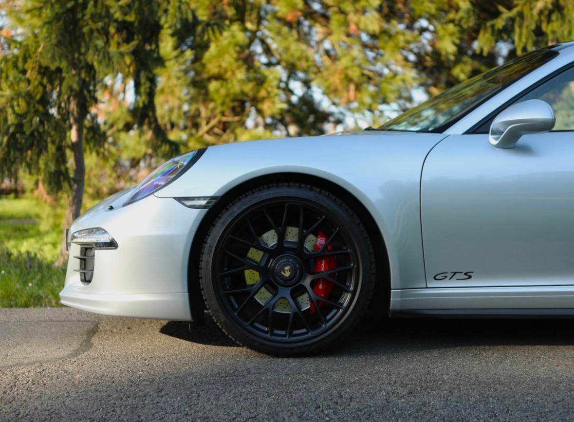 PORSCHE 911 Carrera 4 GTS PDK-image-5