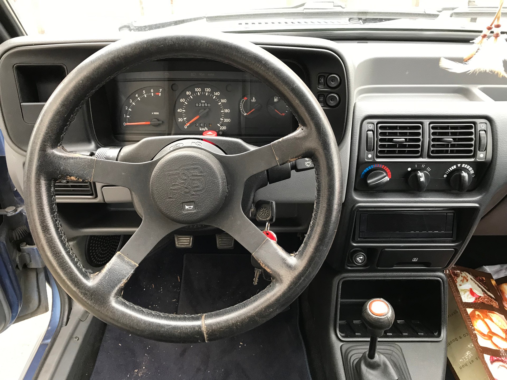 FORD Escort 1600 XR3i-image-6