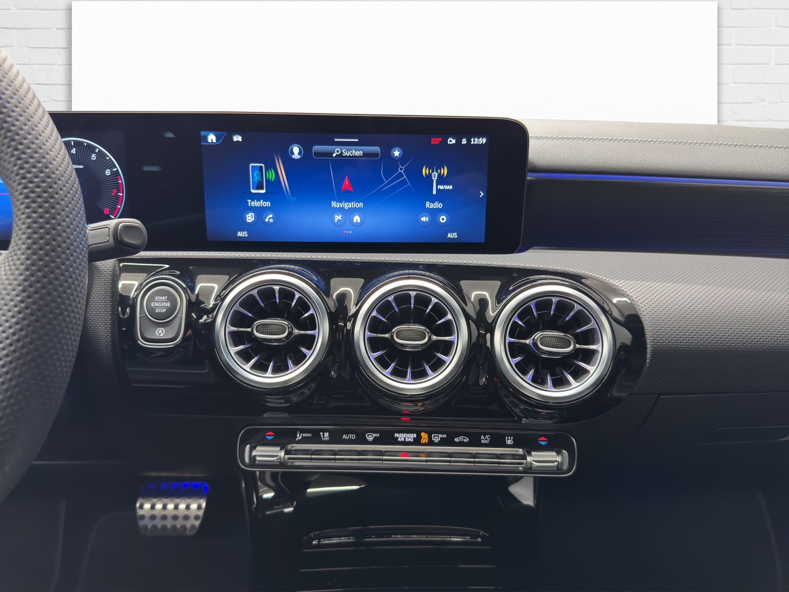 MERCEDES-BENZ A 250 AMG Line 4Matic-image-8