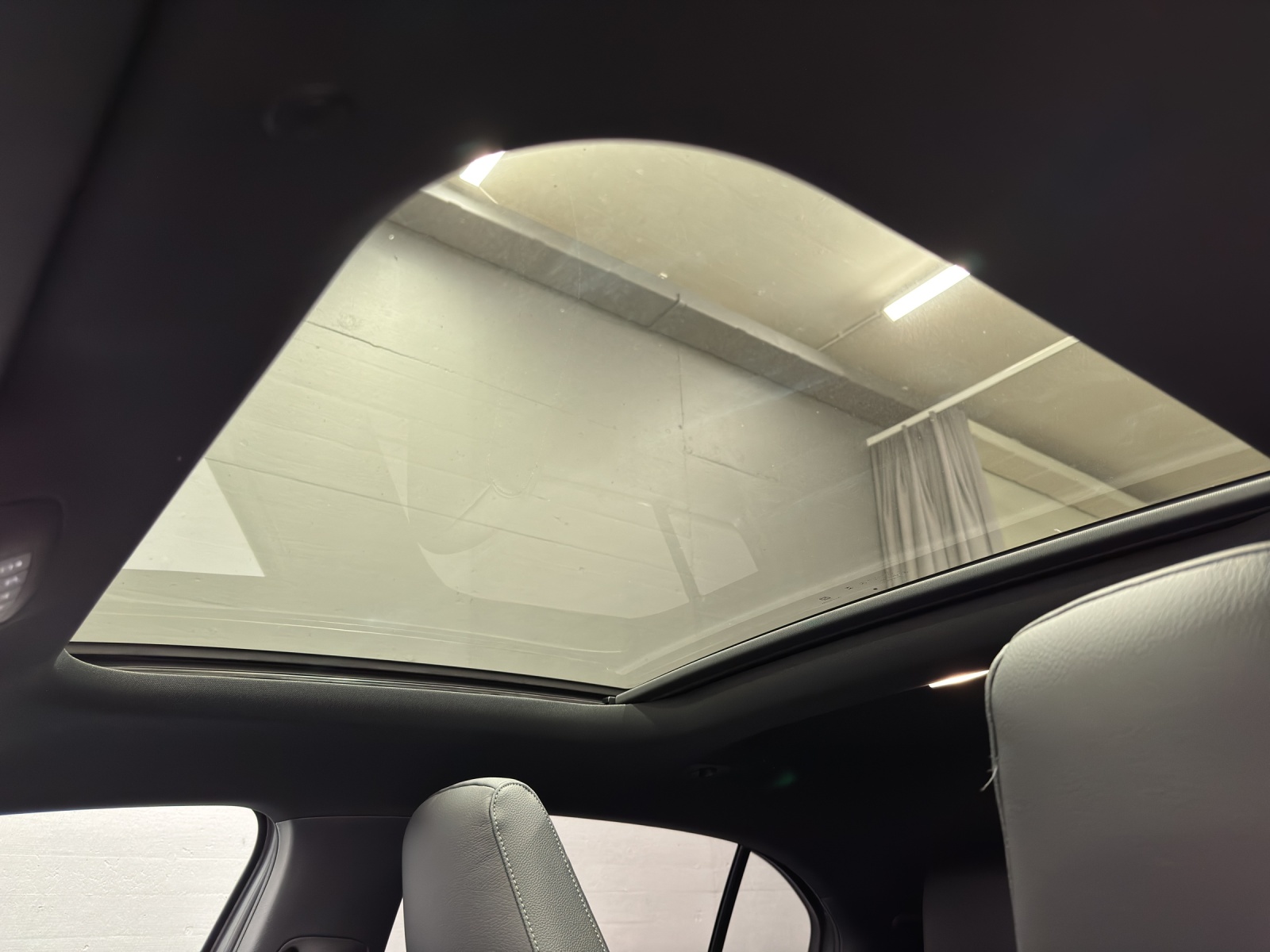 MERCEDES-BENZ A 250 AMG Line 4Matic-image-12
