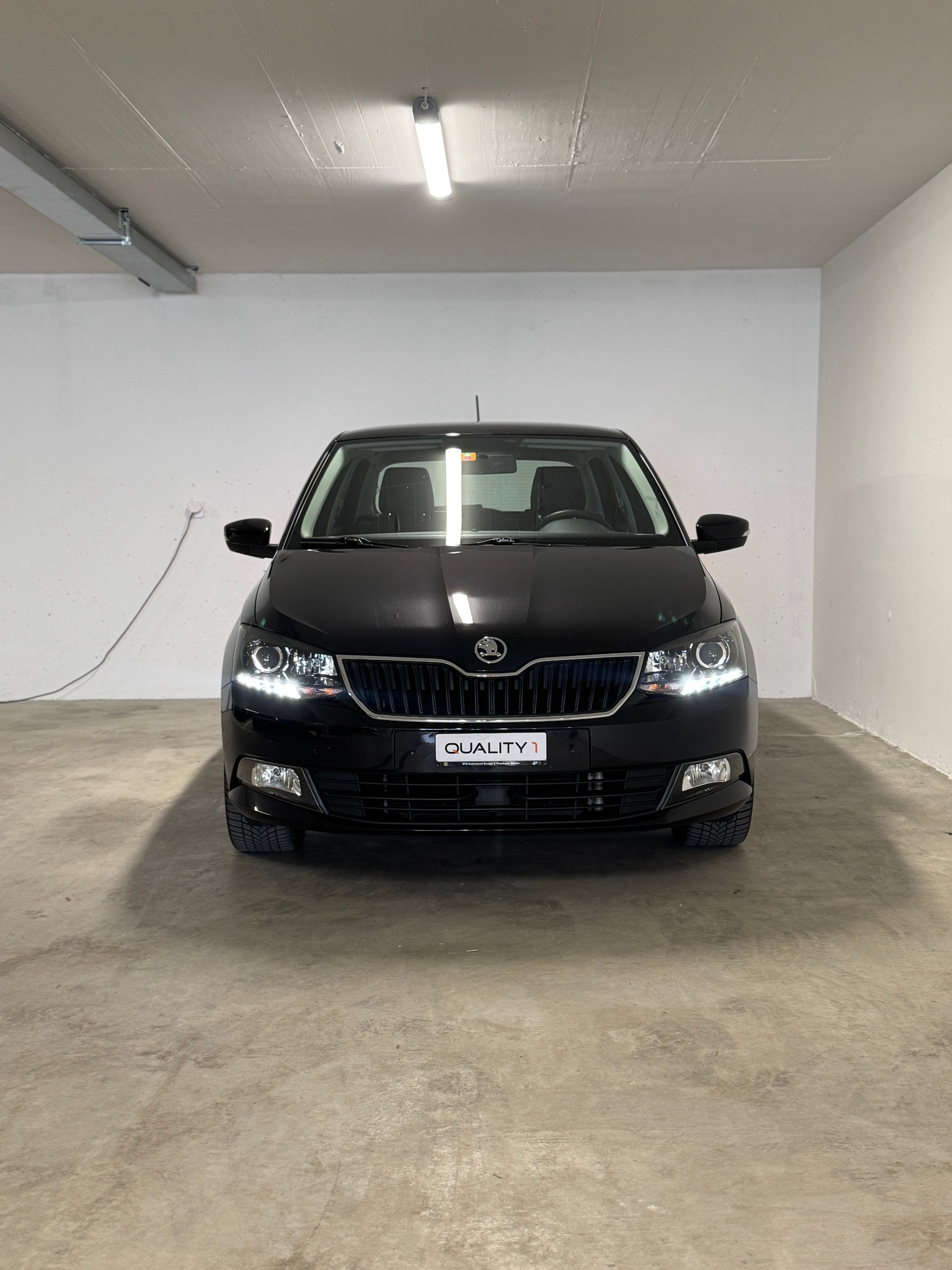 SKODA Fabia 1.0 MPI Ambition-image-1