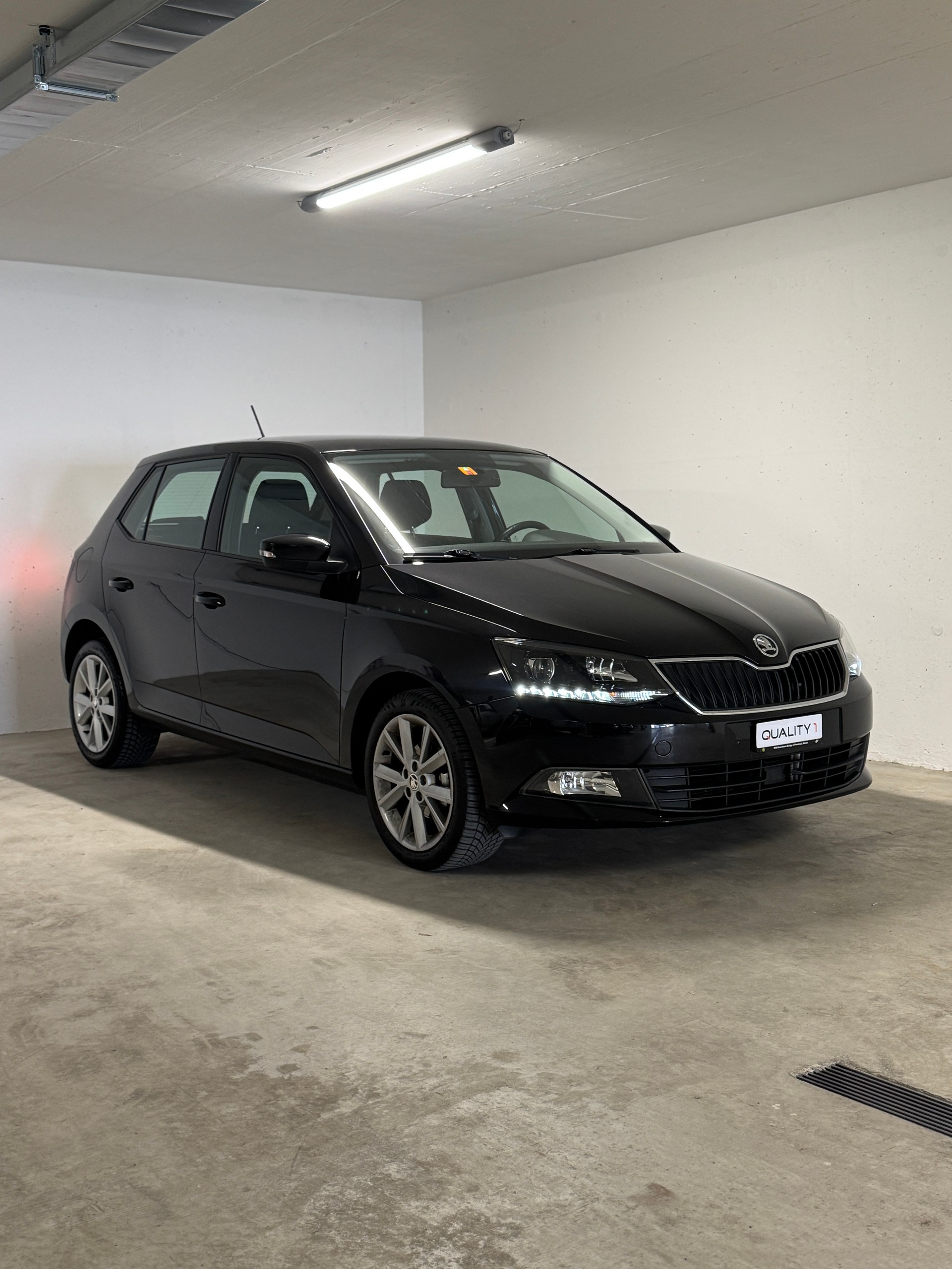 SKODA Fabia 1.0 MPI Ambition-image-2