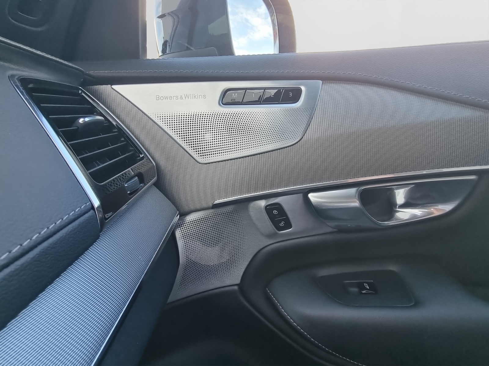 VOLVO XC90 2.0 T8 TE R-Design 7P. eAWD-image-12