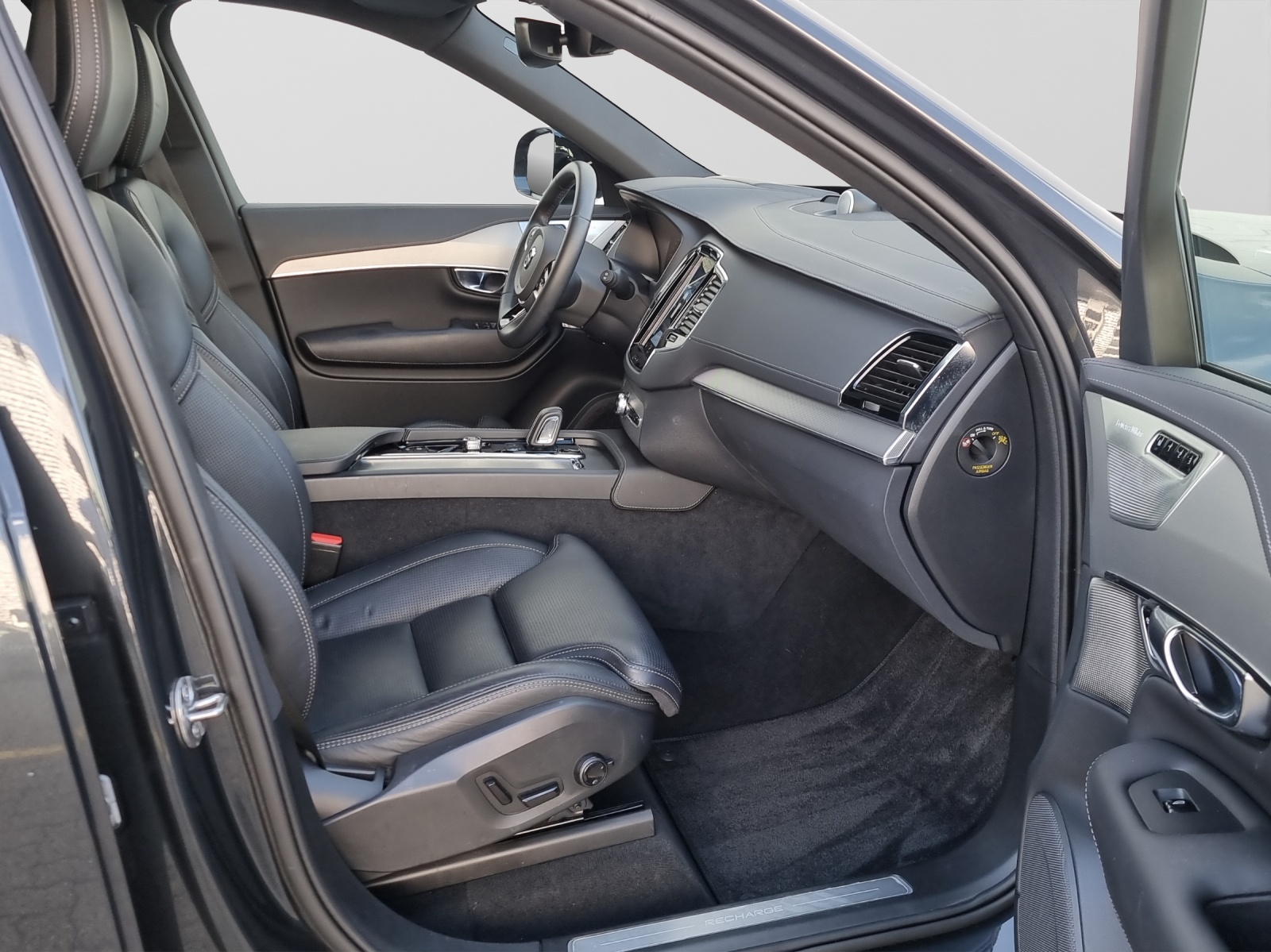 VOLVO XC90 2.0 T8 TE R-Design 7P. eAWD-image-8