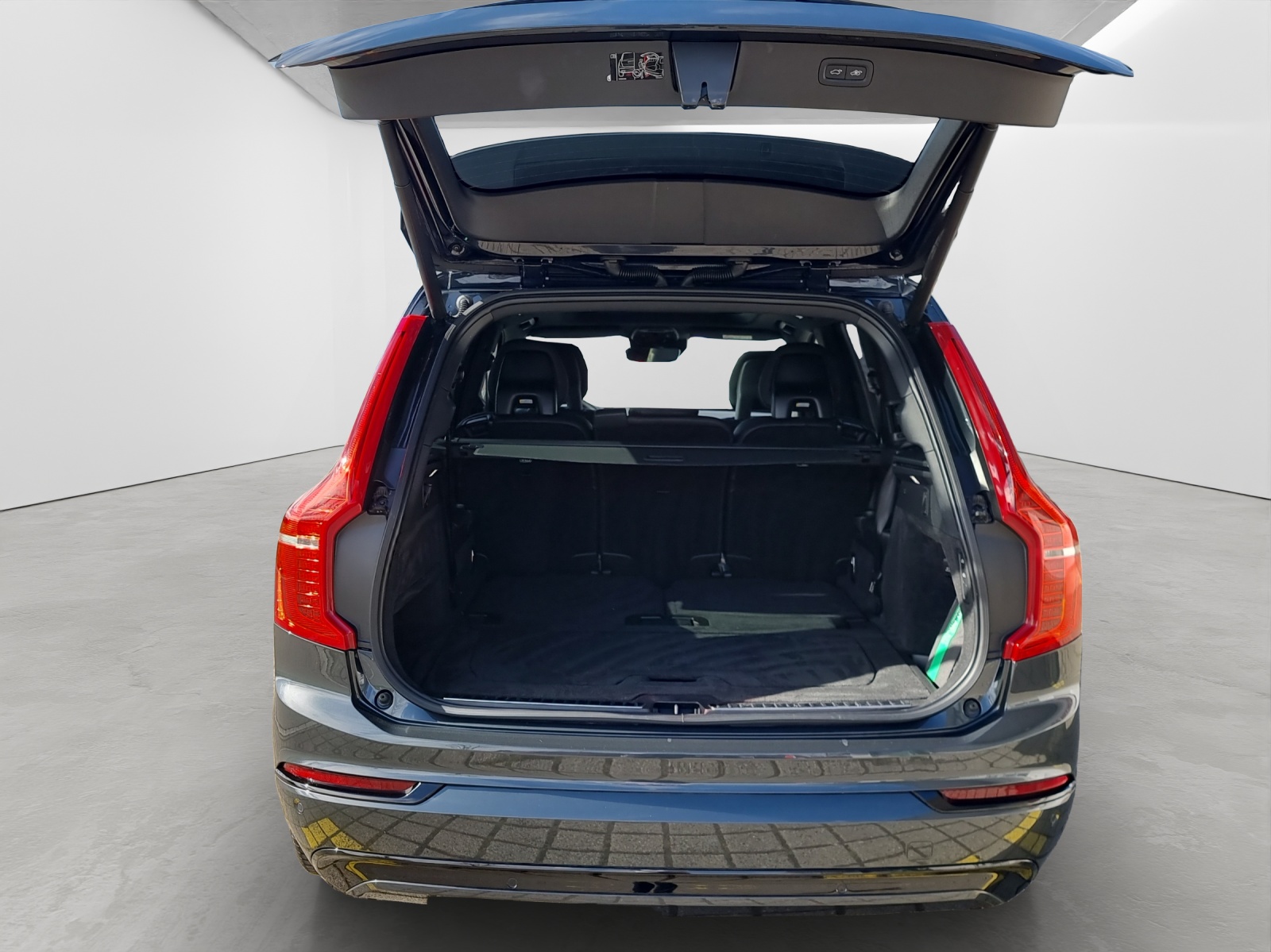 VOLVO XC90 2.0 T8 TE R-Design 7P. eAWD-image-5