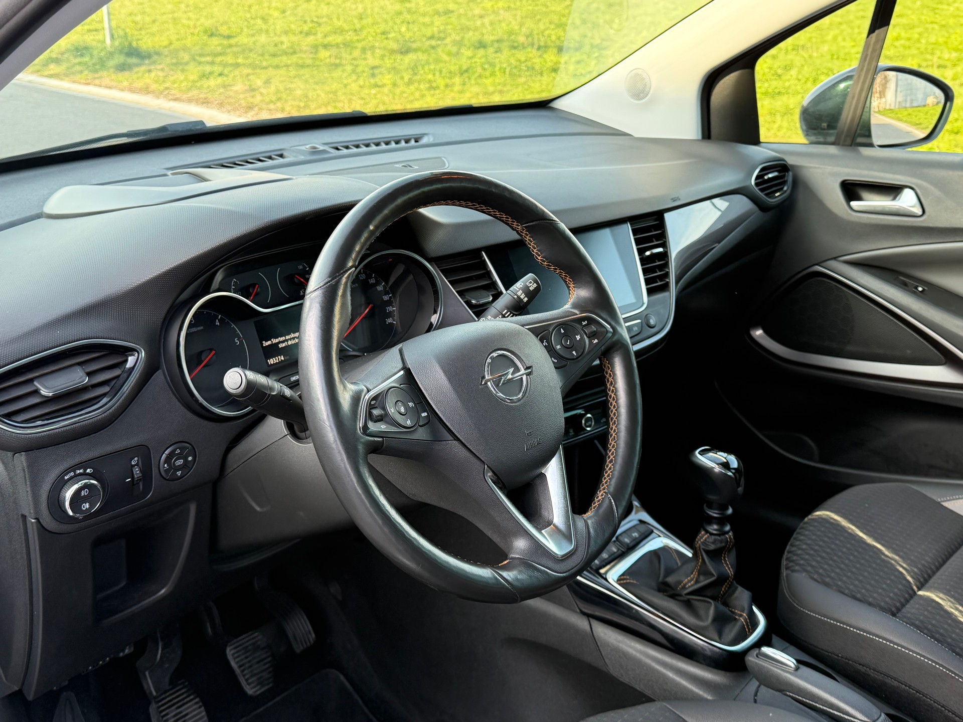 OPEL Crossland X 1.6 CDTi Ultimate-image-12