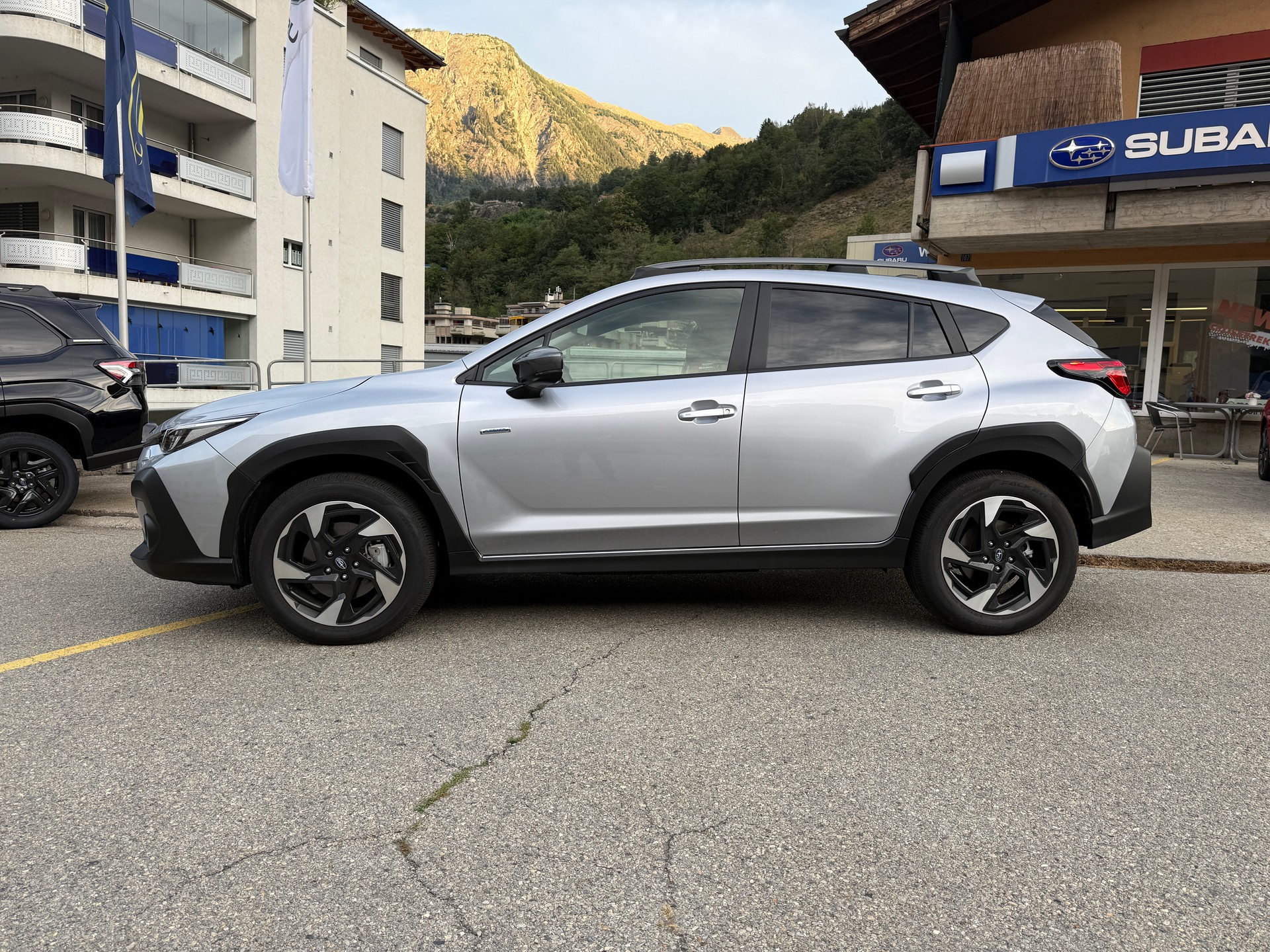SUBARU Crosstrek 2.0i e-Boxer Swiss Plus-showroom-element-1