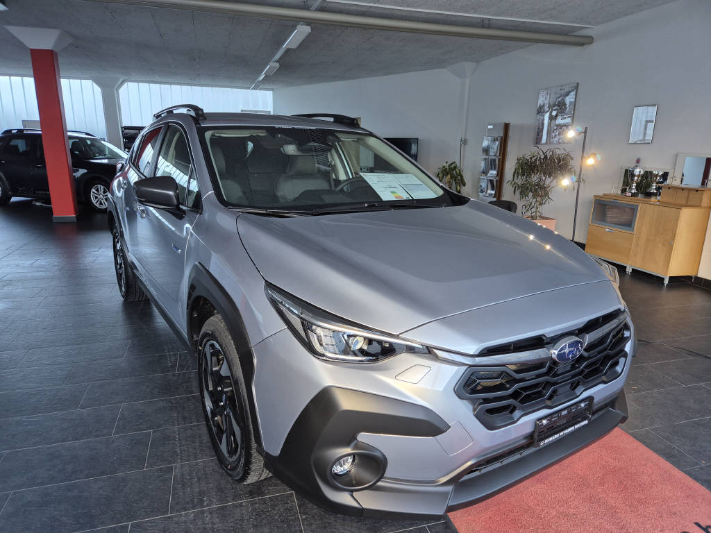 SUBARU Crosstrek 2.0i e-Boxer Swiss Plus-image-5
