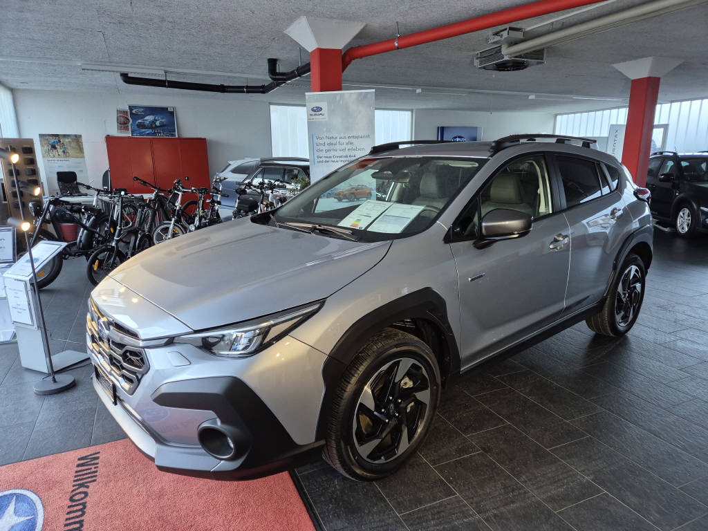 SUBARU Crosstrek 2.0i e-Boxer Swiss Plus