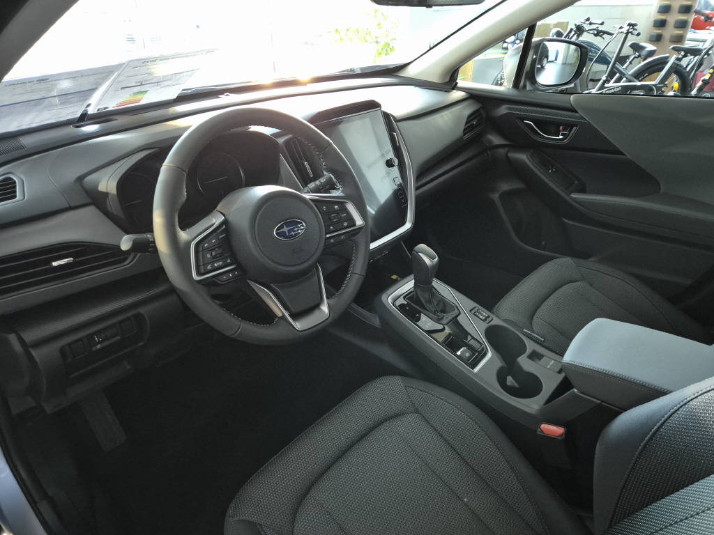 SUBARU Crosstrek 2.0i e-Boxer Swiss Plus-showroom-element-3